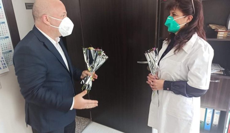 БСП даде старт на своята кампания в 22-ри МИР Смолян с отбелязване на Международния ден на жената 8-ми март в болницата на гр. Девин.